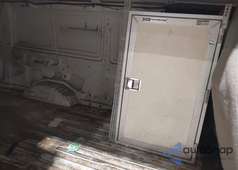 2011 Ford E-350 Super Duty Commercial z USA, uszkodzony, nr VIN 1FTSS3EL9BDA84421